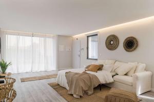 Prata Prime 2BR Apartment with Pool