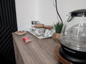 R2 - City & Beach Access, WIFI, Free Parking - Self Catering