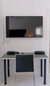 Nirvana Beach Cottage a Luxury cottage close to ocean side & mountain peaks beach holiday venue