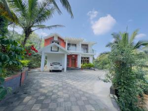 WhiteLilys Pool Retreat Kaggodlu Madikeri Coorg