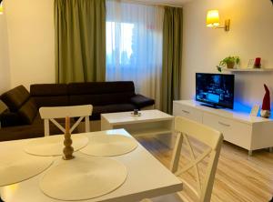 Airport Area I Twin Space Apartment near RIN Hotel