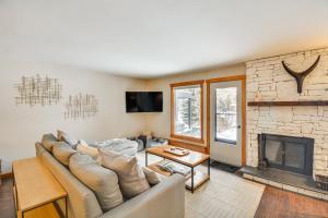 Patio and Grill! Ski Condo Near Beaver Creek