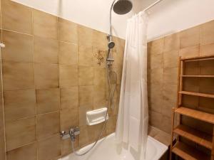 Historic residence - Center of Cividale & parking