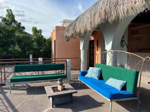 Unique Villa in the desert with panoramic views - 400 mt from secluded beach, reached by 4x4