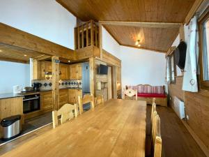 Duplex 8 pers. aux Menuires, ski aux pieds, animaux admis - FR-1-452-105