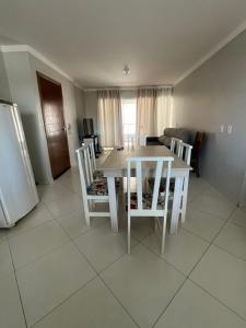 Apartamento em Balneário Picarras a 150m do Mar