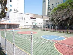 1 dormitório em prédio com lazer e piscina