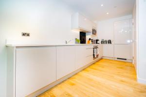 LUX 3BDR Riverside Duplex Mansionette By LCY & ExCeL I 20mins to Central London