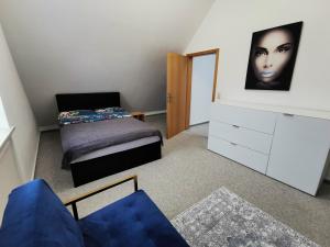 Lounge house