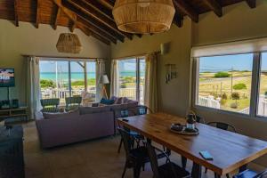 Casa Marina - Casa frente a Luna Roja en Chapadmalal para 8 PAX - Hola Sur