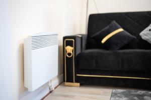 Cosy 2 BR Apt, DLR, London City Airport & ExCeL