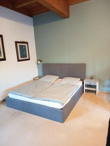 Großes Zimmer mit eigener Terrasse