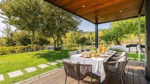 Douro villa with pool, jacuzzi, garden and views