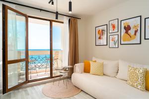 Apartment Irini- sea view, free parking, complex Carpe Diem