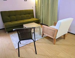 Suite Verde amplia para 4 huéspedes Espacios cómodos, diseño relajante y ubicación céntrica