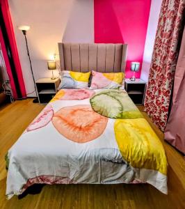 Suite Rosa familiar para hasta 6 huéspedes Amplia, céntrica, con cocineta y baño privado