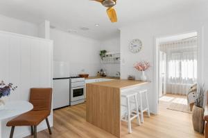 The Driftwood - Explore the Beach Life at Henley