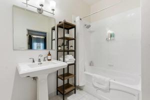 Sonoma Stonehouse Suite 10