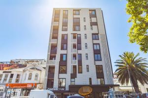 Slick 406 Studio on 146 Main