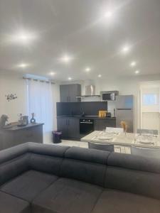 wihi-loges - Appartement type grand T2, calme, centre-ville de Nevers