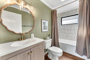 Blueberry Bliss Family Retreat on Beaver Lake