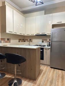 Modern Apartment with city view near Metro