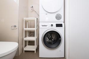 Le Secret, South Yarra