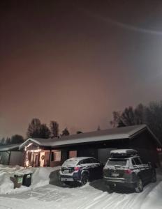 Drive & stay arctic Villa with car, sauna and hot tube