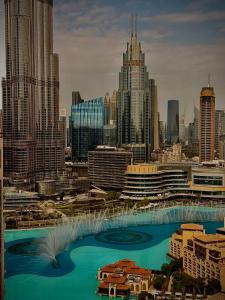 Serene 2BR Burj Khalifa & Fountain View