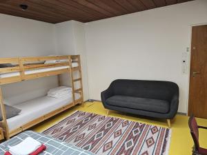 Privat Grosse Zimmer, Mars, mit gemeinsamer Küche und Bad in Altstadt Chur