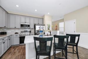 Magic Vacation Villa Near Disney With Margaritaville Resort & Island H20 Waterpark Access - 2932Or