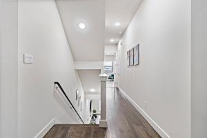 Posh Villa At The Galleria