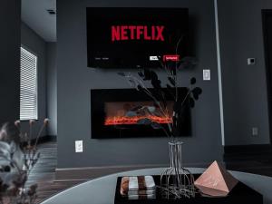 Lux and thee City - Fort Worth - Same Day Bookings