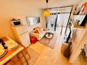 AMADORES BEACH & OCEAN VIEWS