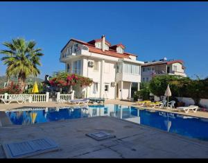 White Villa with Pool , Garden ,Balcony with Amazing panorama