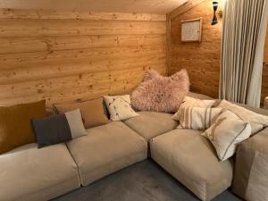 Luxury family Chalet with extraordinary Mountain views