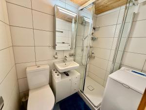 131 Warm Apartment for 4 people