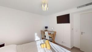 Lumineux 3 pièces avec terrasse et parking - proche plage