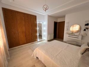 High standing 3-bedroom apartment in La Marsa terrace et parking