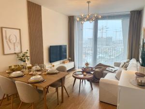 apartino - FREE parking, balcony, easy city access, metro station, nespresso, netflix