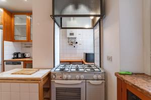 4 Min from Porta Genova Station with Whirlpool