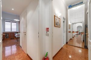 4 Min from Porta Genova Station with Whirlpool