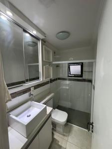 Seu Paraíso no Guarujá "Aconchegante, Completo e Bem Localizado"