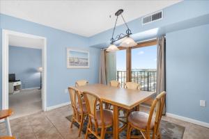 Spacious 2 Bedroom at 9400 Building with outdoor pool and ocean views