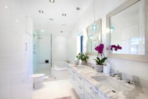 Kapalua Bay Villas 3 Free Rental Cars KBM Resorts Panoramic Ocean Views 3 Units 4 Bedrooms KBV ML-2083