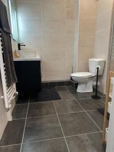 T2 Luxe 50m2 Porte de Dijon Wifi Fibre Smart TV