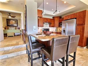 Kapalua Golf Villas KBM Resorts Large Bedrooms 2 Units 3 Bedrooms ML-2189