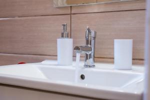 AKTIS apartment 3 near airport