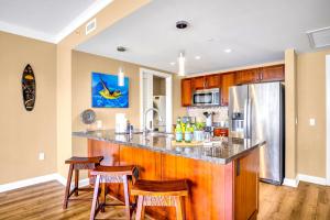 Honua Kai Hokulani 2 Free Rental Cars KBM Resorts Spacious Lanai 2 Units 3 Bedrooms ML-2534