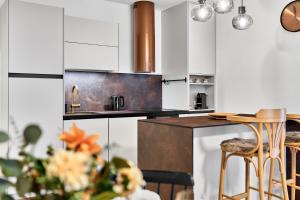 Velvet by Mountain ways